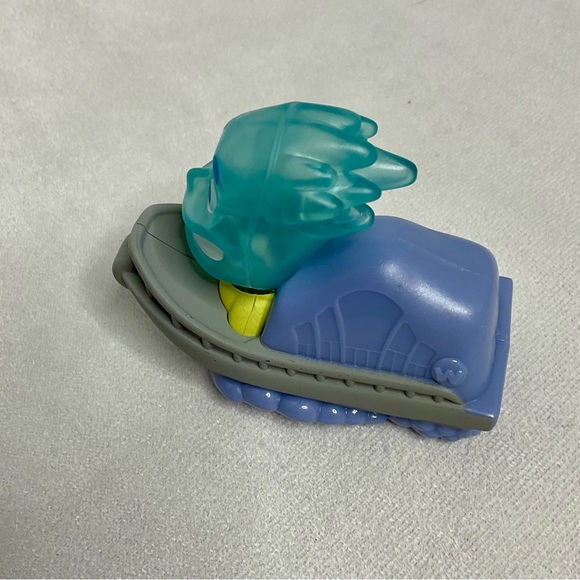 McDonald’s Happy Meal Toy Disney  Pixar Elemental  Wade On The Wetro 2023 - Picture 4 of 6